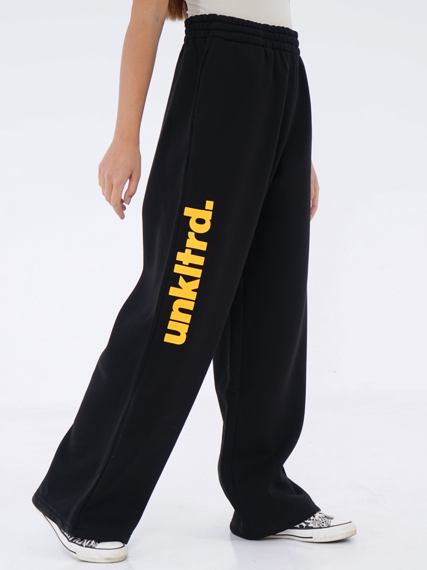 C-Black-yellow pant